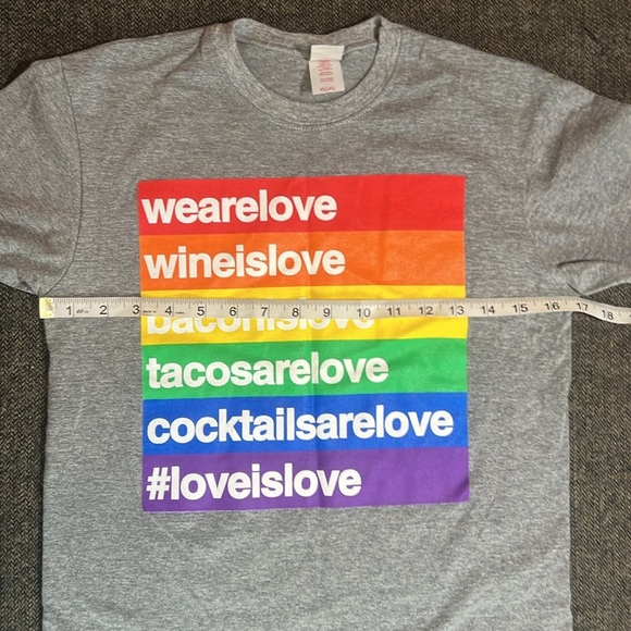 Women’s XS Gray T-Shirt with Rainbow Love Pride Print - Picture 3 of 5